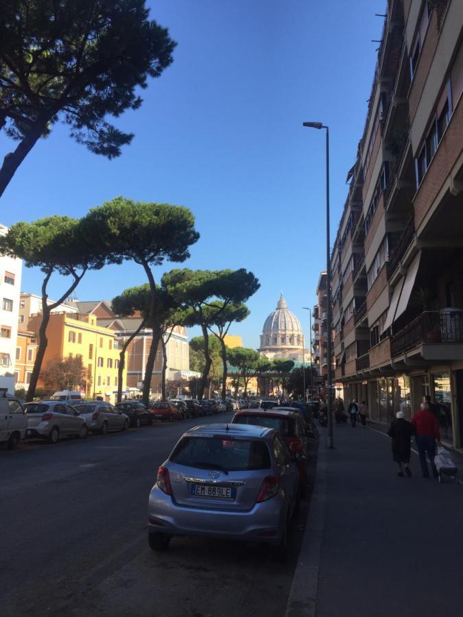 Alloggio Turistico Roberta San Pietro Roma Exterior foto